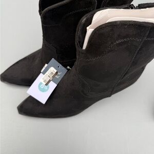 Elegant Black Women's Ankle Boots